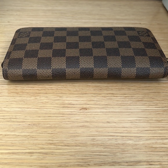LOUIS VUITTON ZIPPY WALLET DAMIER EBENE - Picture 6 of 17